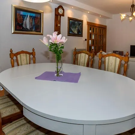Apartment Mili *